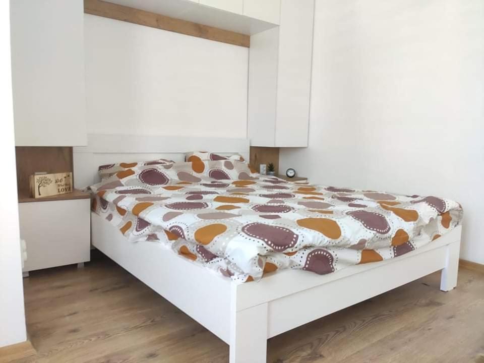 Bjanka Square Apartments سكوبجي المظهر الخارجي الصورة