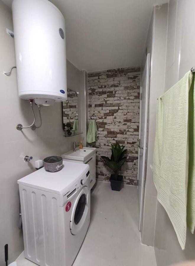 Bjanka Square Apartments سكوبجي المظهر الخارجي الصورة